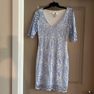 Badgley Mischka light blue 3/4 sleeved dress in EUC condition